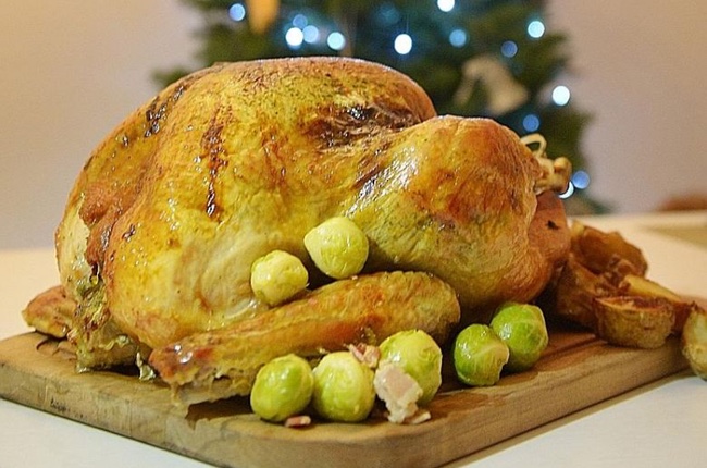 Eat smart this Christmas: Roast turkey or honey-glazed ham?