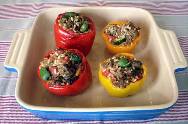 Sweet and flavourful oven-baked stuffed capsium